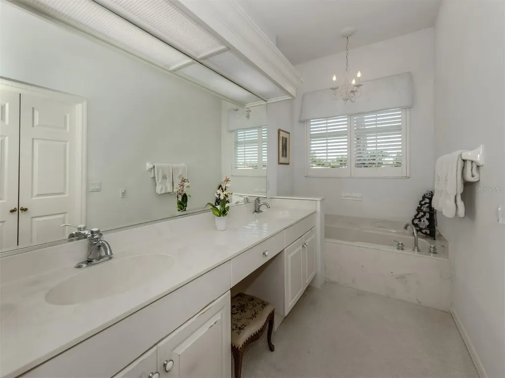 553 Fallbrook Drive Venice FL 34292