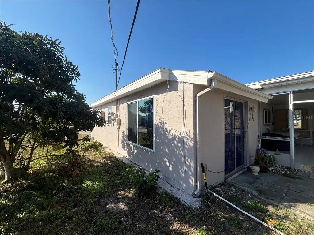 8782 La Boca Avenue North Port FL 34287