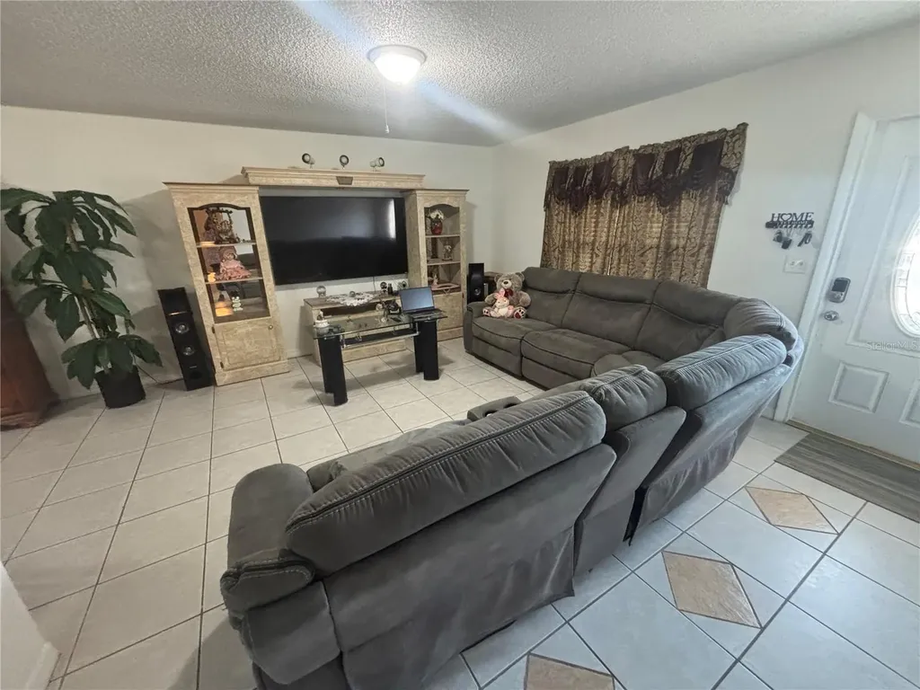 8782 La Boca Avenue North Port FL 34287