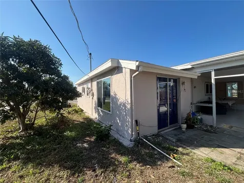 8782 La Boca Avenue North Port FL 34287