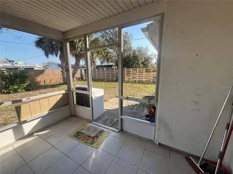 8782 La Boca Avenue North Port FL 34287