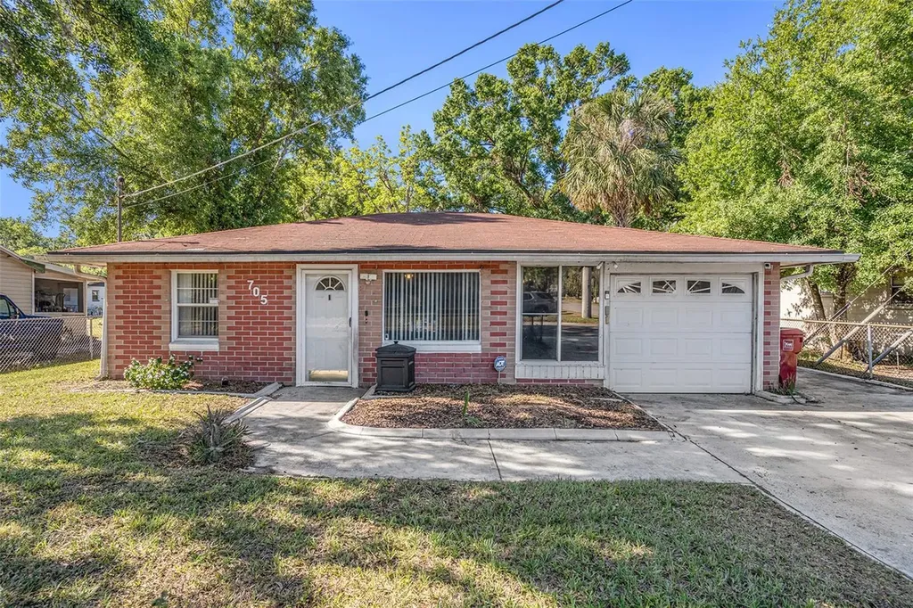 705 E Alabama Street Plant City FL 33563