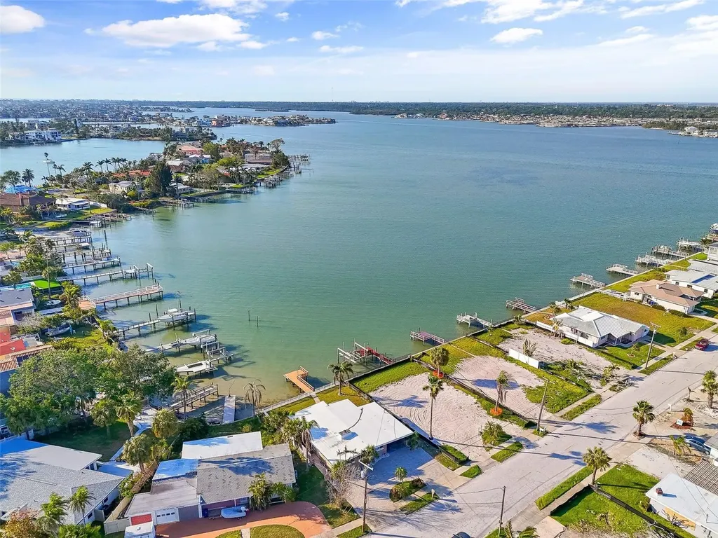 15305 Harbor Drive Madeira Beach FL 33708