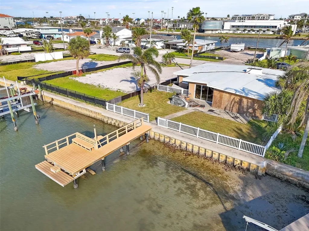 15305 Harbor Drive Madeira Beach FL 33708