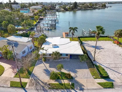 15305 Harbor Drive Madeira Beach FL 33708