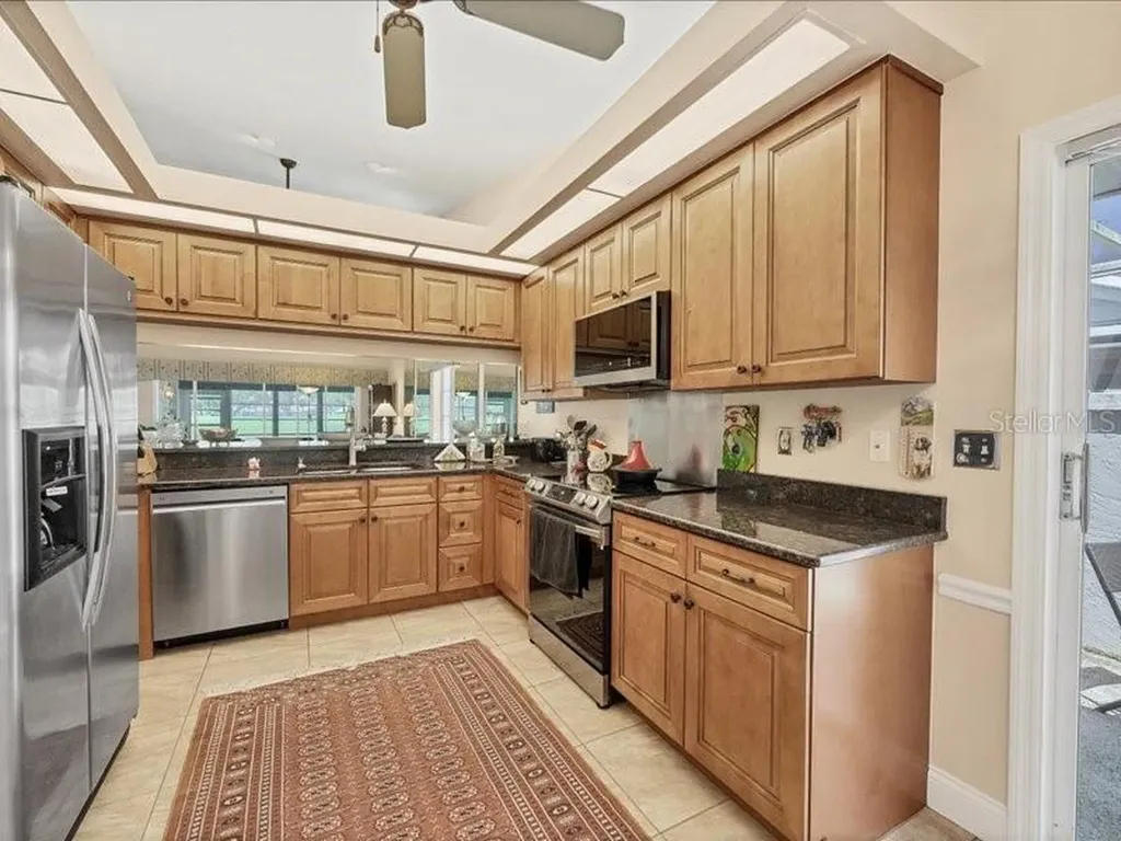 7724 Palm Aire Lane Sarasota FL 34243