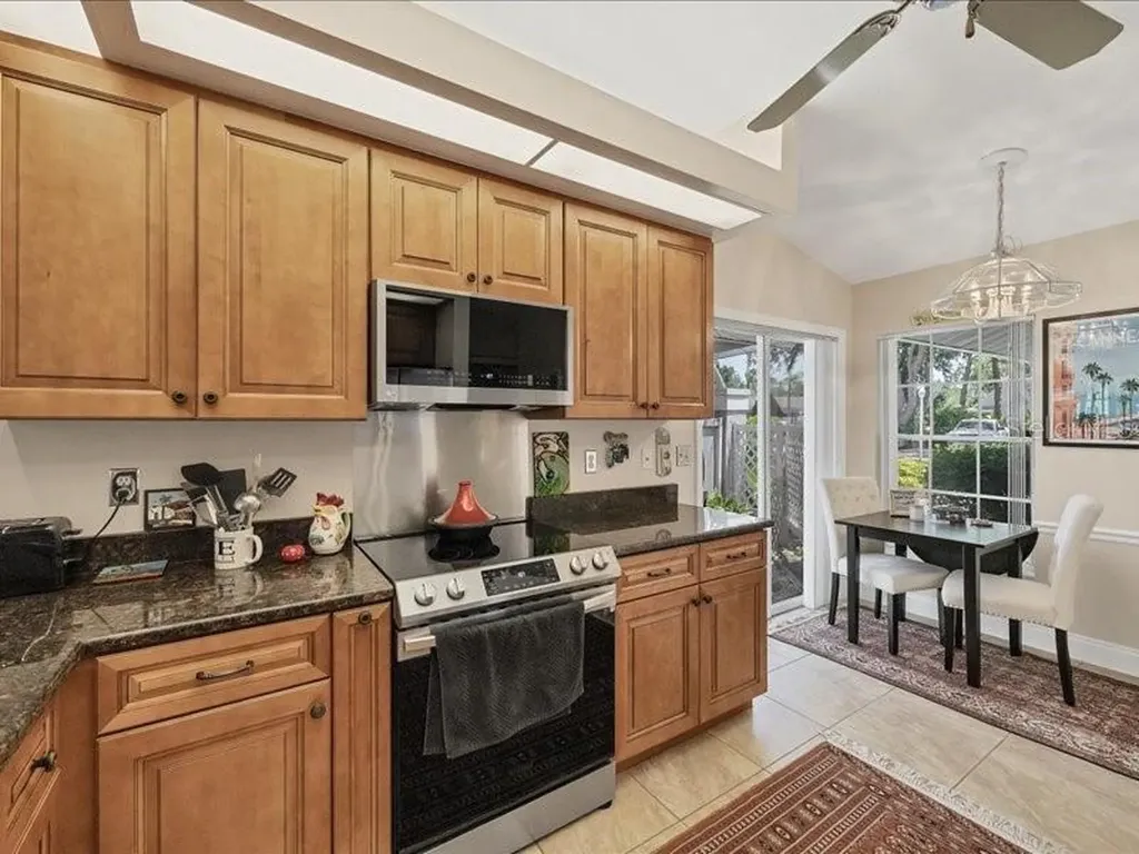 7724 Palm Aire Lane Sarasota FL 34243