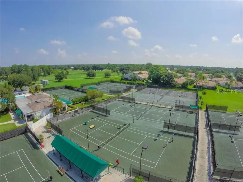 7724 Palm Aire Lane Sarasota FL 34243