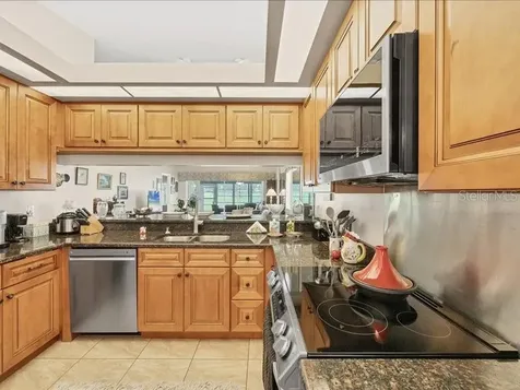 7724 Palm Aire Lane Sarasota FL 34243