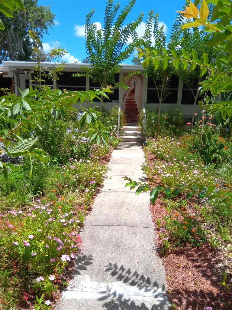 109 Fern Drive Debary FL 32713