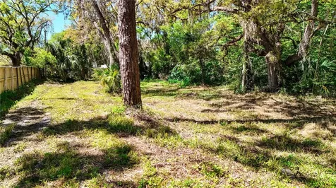 9240 Creston Avenue New Port Richey FL 34654
