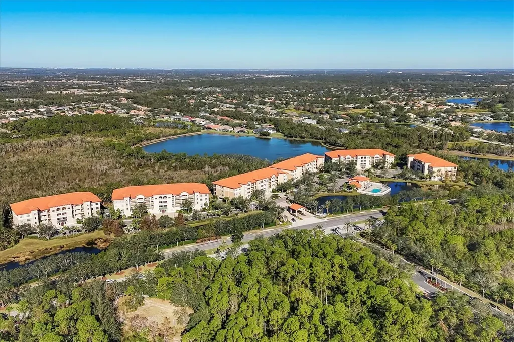 7710 Lake Vista Court Lakewood Ranch FL 34202