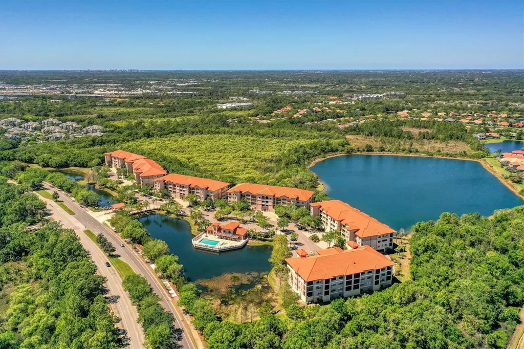 7710 Lake Vista Court Lakewood Ranch FL 34202