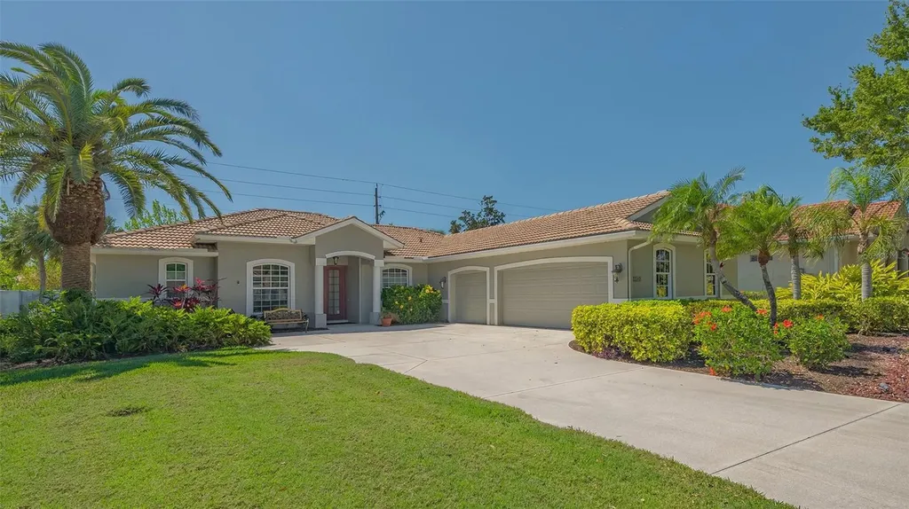 5518 Eastwind Drive Sarasota FL 34233