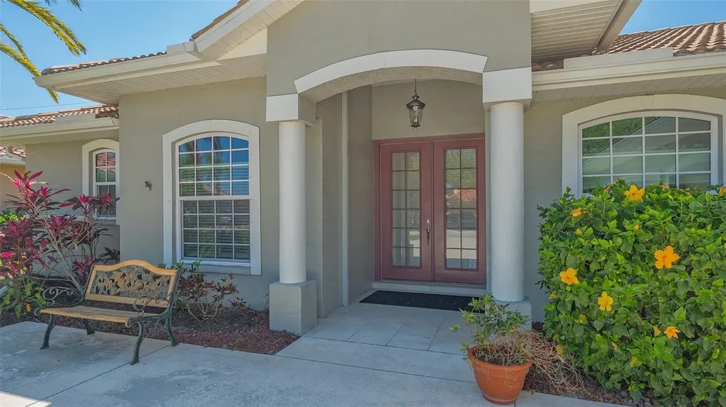 5518 Eastwind Drive Sarasota FL 34233