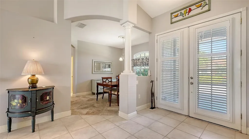 5518 Eastwind Drive Sarasota FL 34233