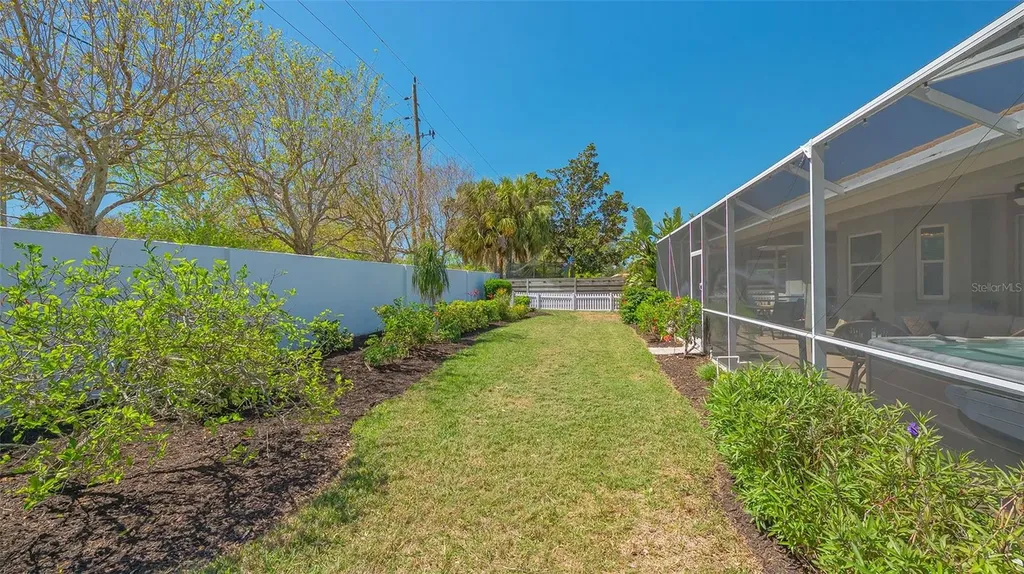 5518 Eastwind Drive Sarasota FL 34233