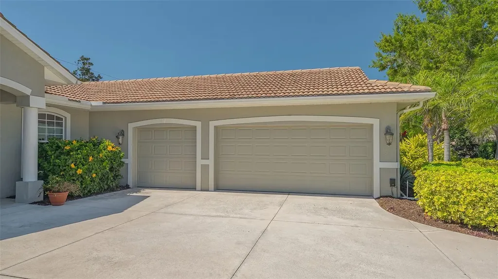 5518 Eastwind Drive Sarasota FL 34233