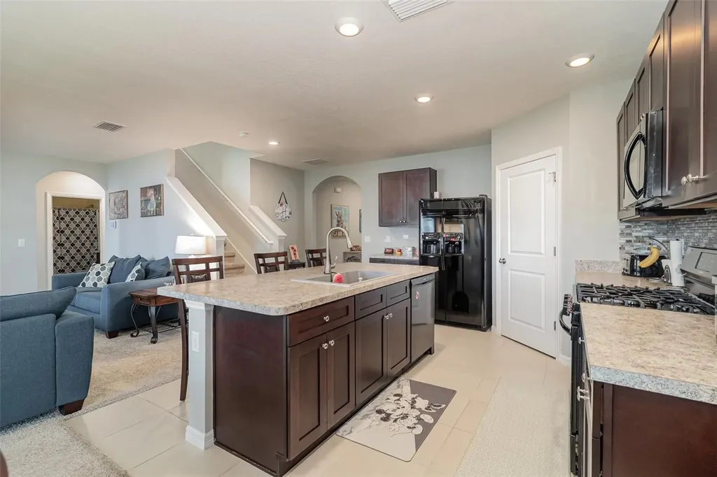 9731 Pepper Tree Trail Wildwood FL 34785