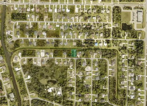 Tupelo (lot 14) Avenue North Port FL 34286