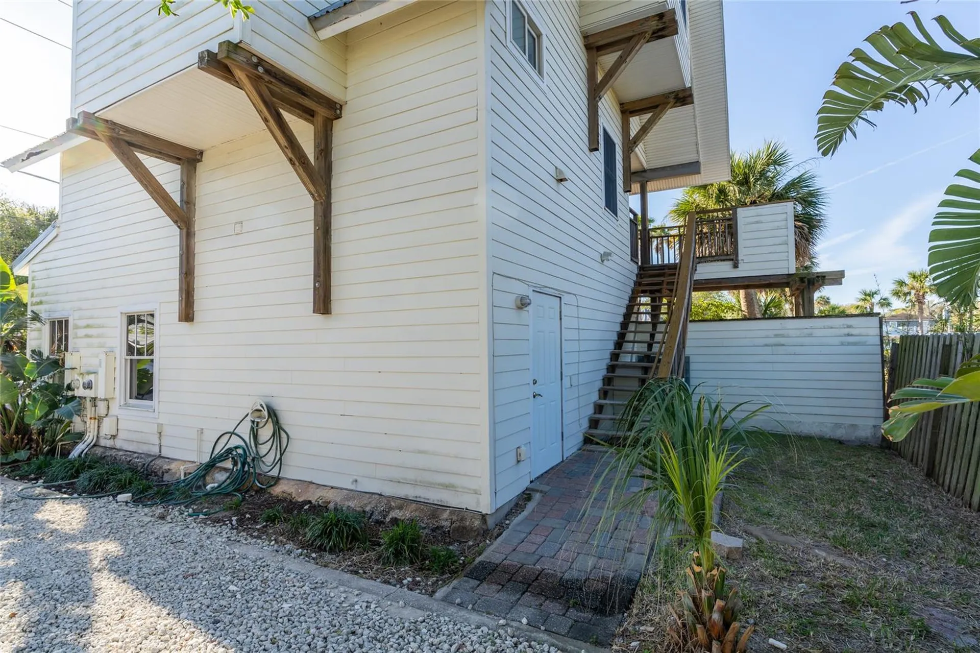 104 N Pine Street New Smyrna Beach FL 32169