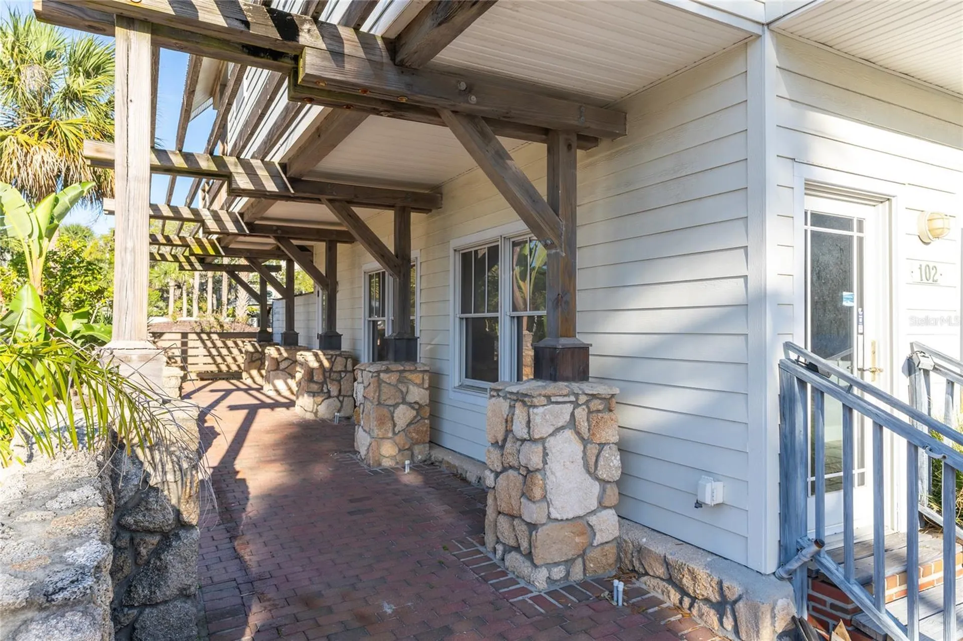 104 N Pine Street New Smyrna Beach FL 32169