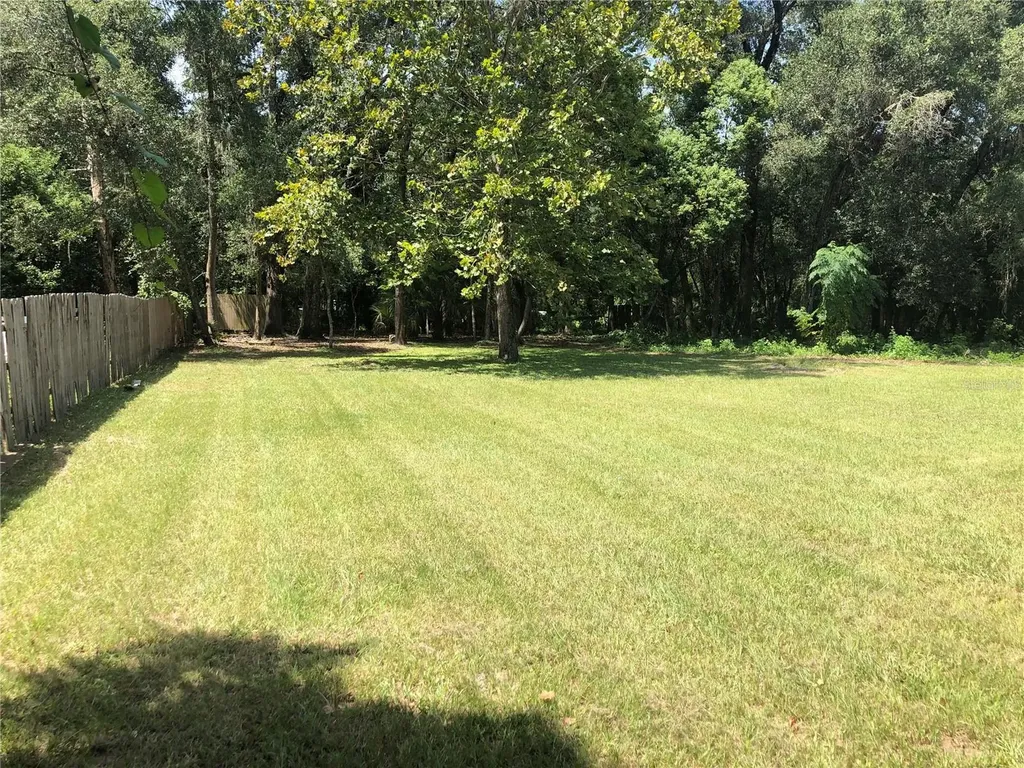136 S Commercial Street Coleman FL 33521