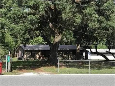 136 S Commercial Street Coleman FL 33521