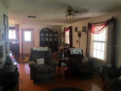 136 S Commercial Street Coleman FL 33521