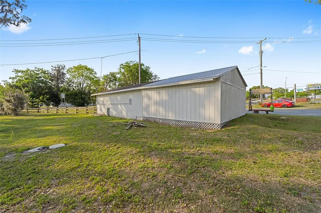 6221 SE 110th Street Belleview FL 34420