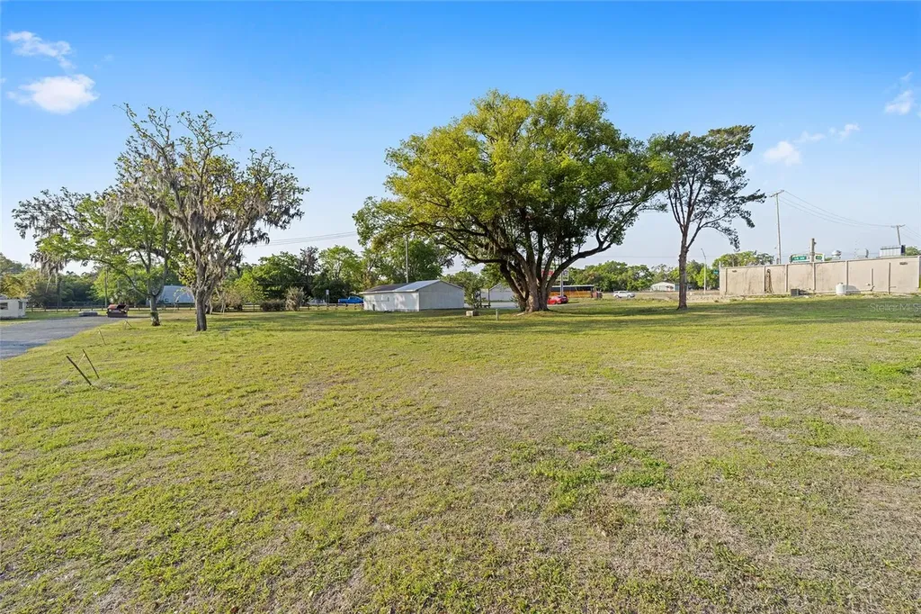 6221 SE 110th Street Belleview FL 34420