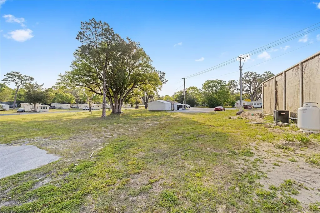 6221 SE 110th Street Belleview FL 34420