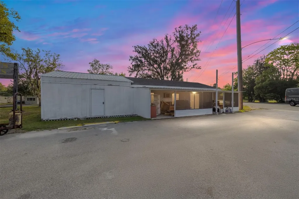 6221 SE 110th Street Belleview FL 34420