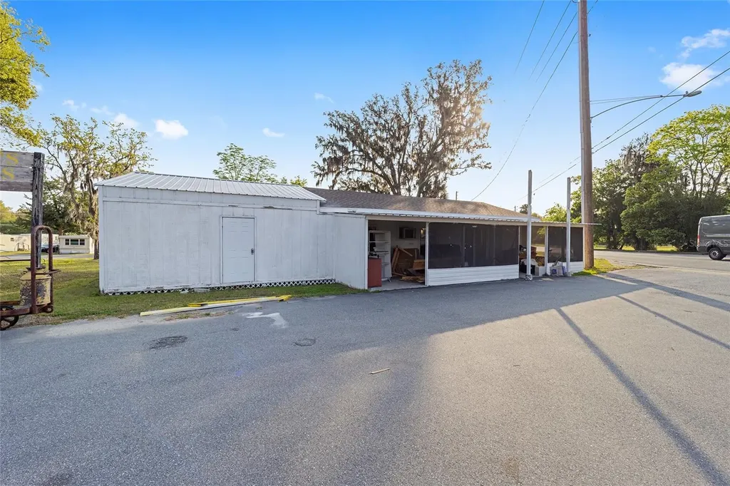 6221 SE 110th Street Belleview FL 34420