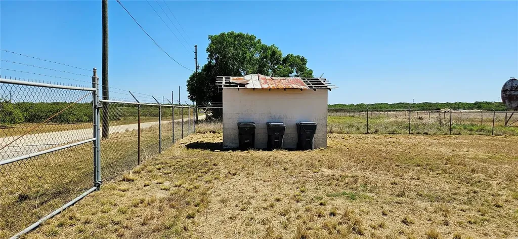 321 Davis Bros Road Frostproof FL 33843