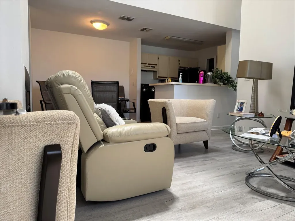 6142 Westgate Drive Orlando FL 32835