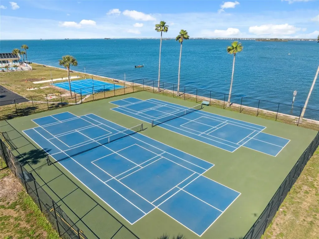 9 Forbes Place Dunedin FL 34698