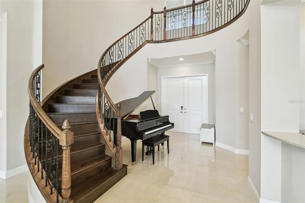 2709 Coco Palm Circle Wesley Chapel FL 33543