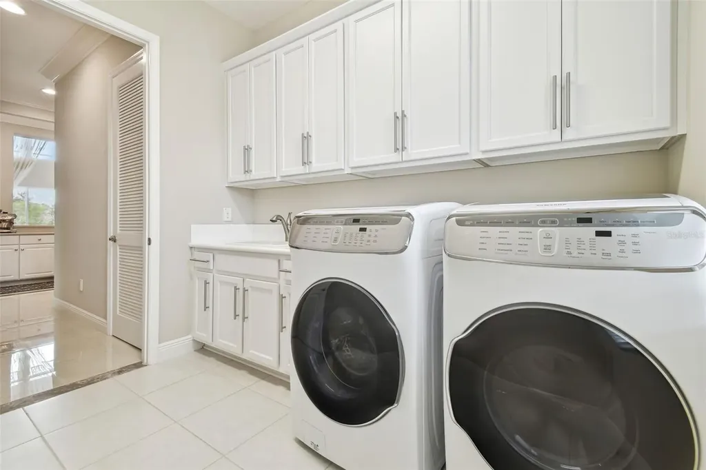 2709 Coco Palm Circle Wesley Chapel FL 33543