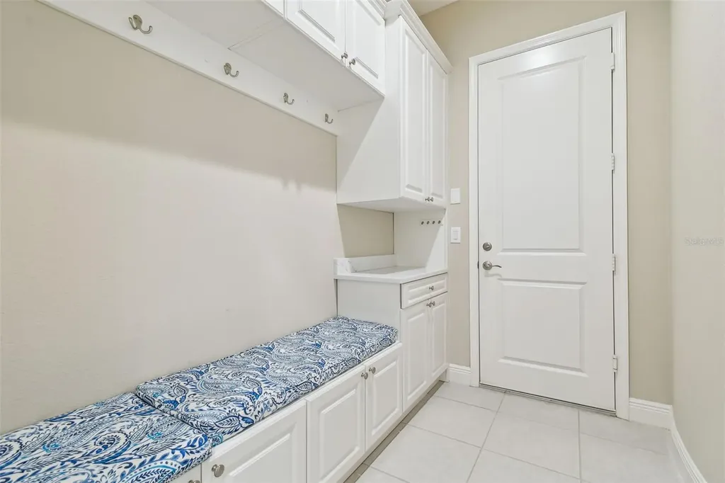 2709 Coco Palm Circle Wesley Chapel FL 33543