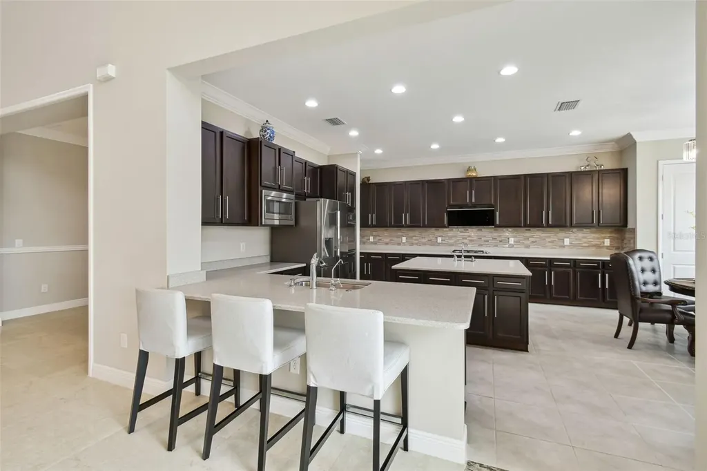 2709 Coco Palm Circle Wesley Chapel FL 33543