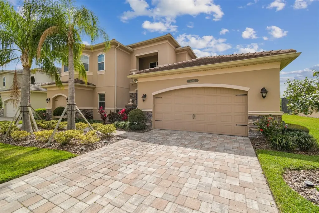 2709 Coco Palm Circle Wesley Chapel FL 33543