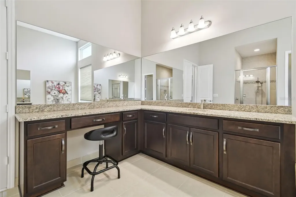 2709 Coco Palm Circle Wesley Chapel FL 33543