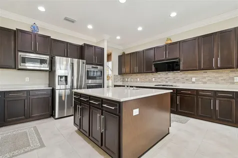 2709 Coco Palm Circle Wesley Chapel FL 33543