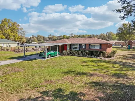 231 Cr 482s Lake Panasoffkee FL 33538