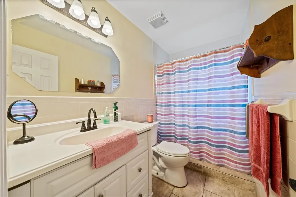 2207 W Ohio Avenue Tampa FL 33607