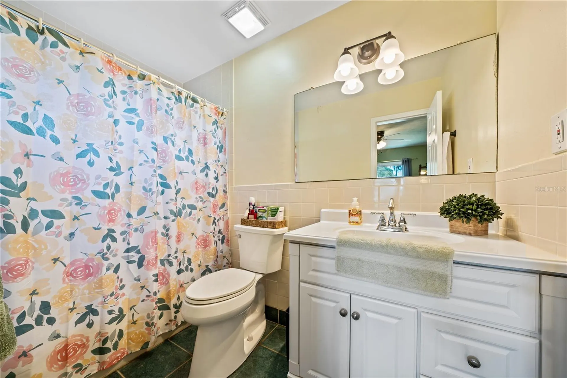 2207 W Ohio Avenue Tampa FL 33607