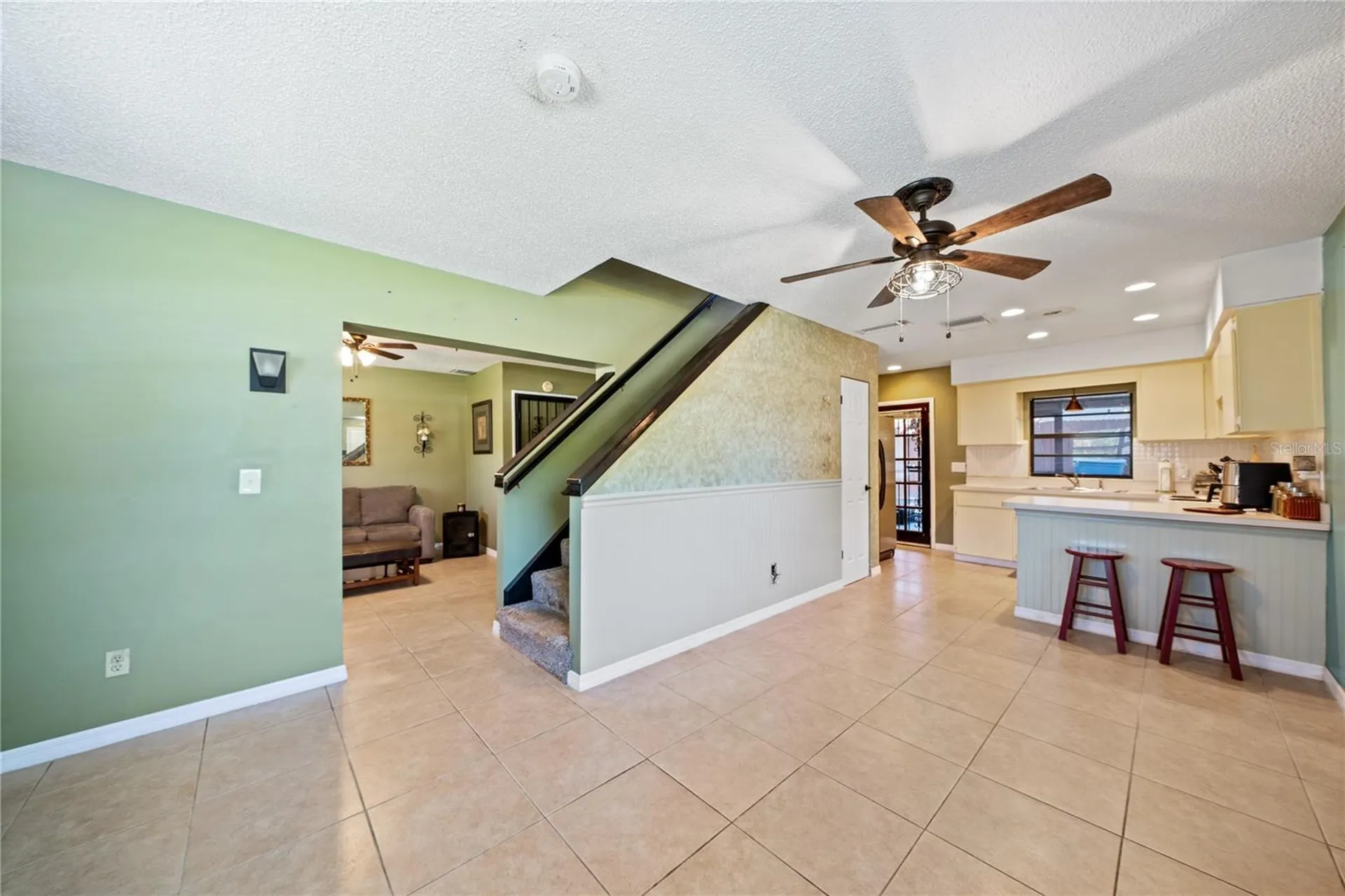 2207 W Ohio Avenue Tampa FL 33607