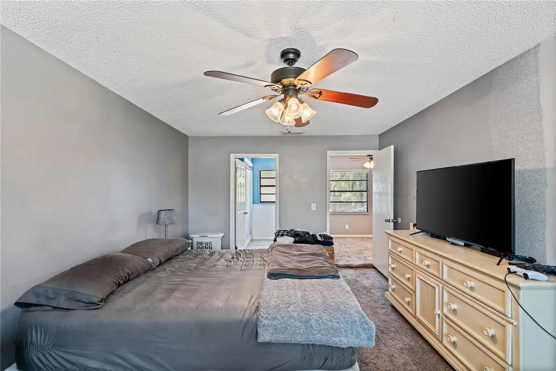 2207 W Ohio Avenue Tampa FL 33607