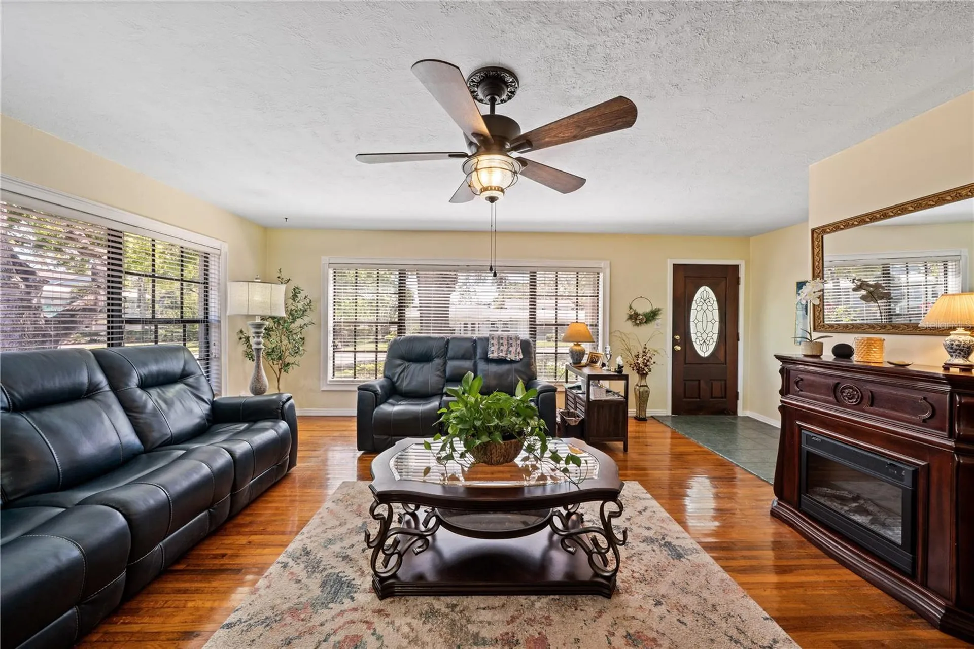 2207 W Ohio Avenue Tampa FL 33607